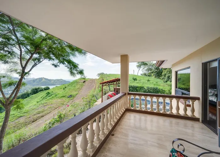 Private Pool, Mtn-View Veranda! 3Br Carrillo Home *
